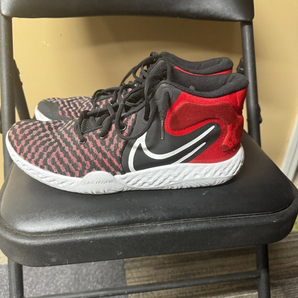 NIKE KD TREY 5 VIII